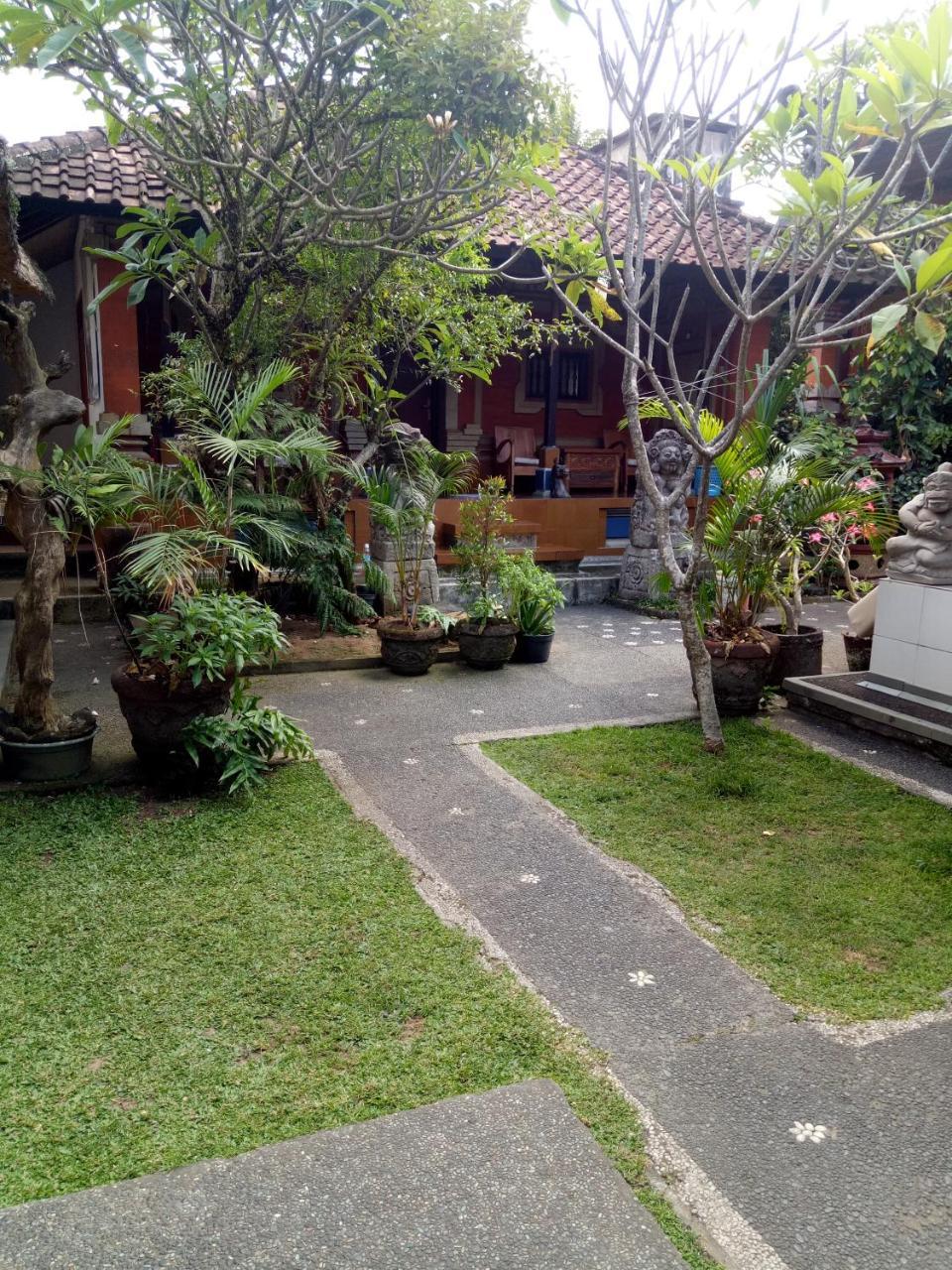 Suandi House Bed & Breakfast Ubud Eksteriør bilde